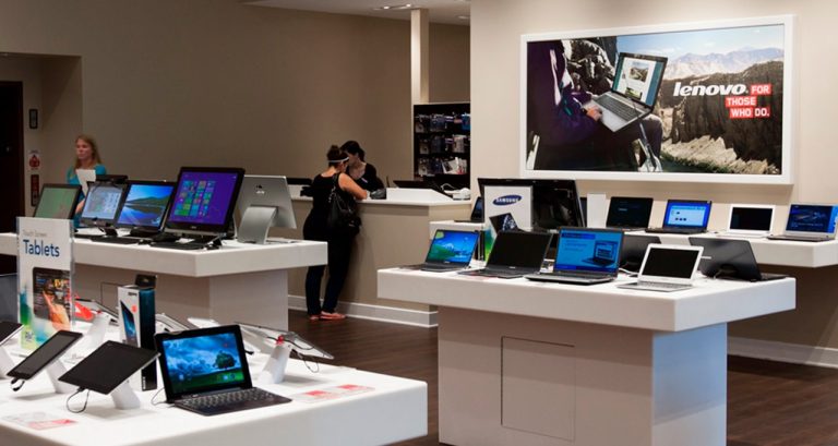 Покупатели по всему миру начали массово скупать электронику в ожидании неминуемого подорожания техники в 2026 году