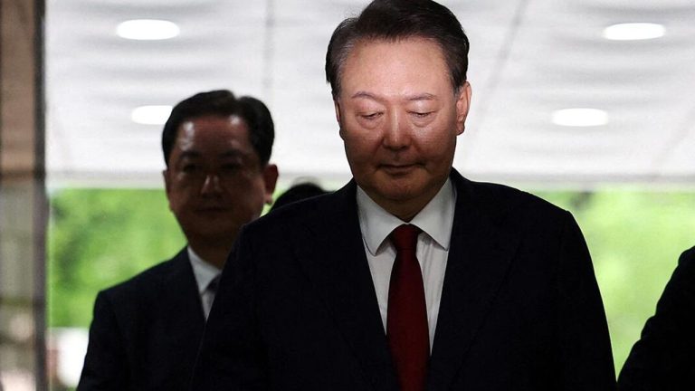 Экс-президент Южной Кореи Юн Сок Ёль приговорен к пяти годам тюрьмы