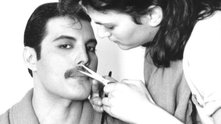 Редкие архивные фотографии знаменитостей в неформальной обстановке — культовые звезды в неожиданных и живых моментах до мировой славы.