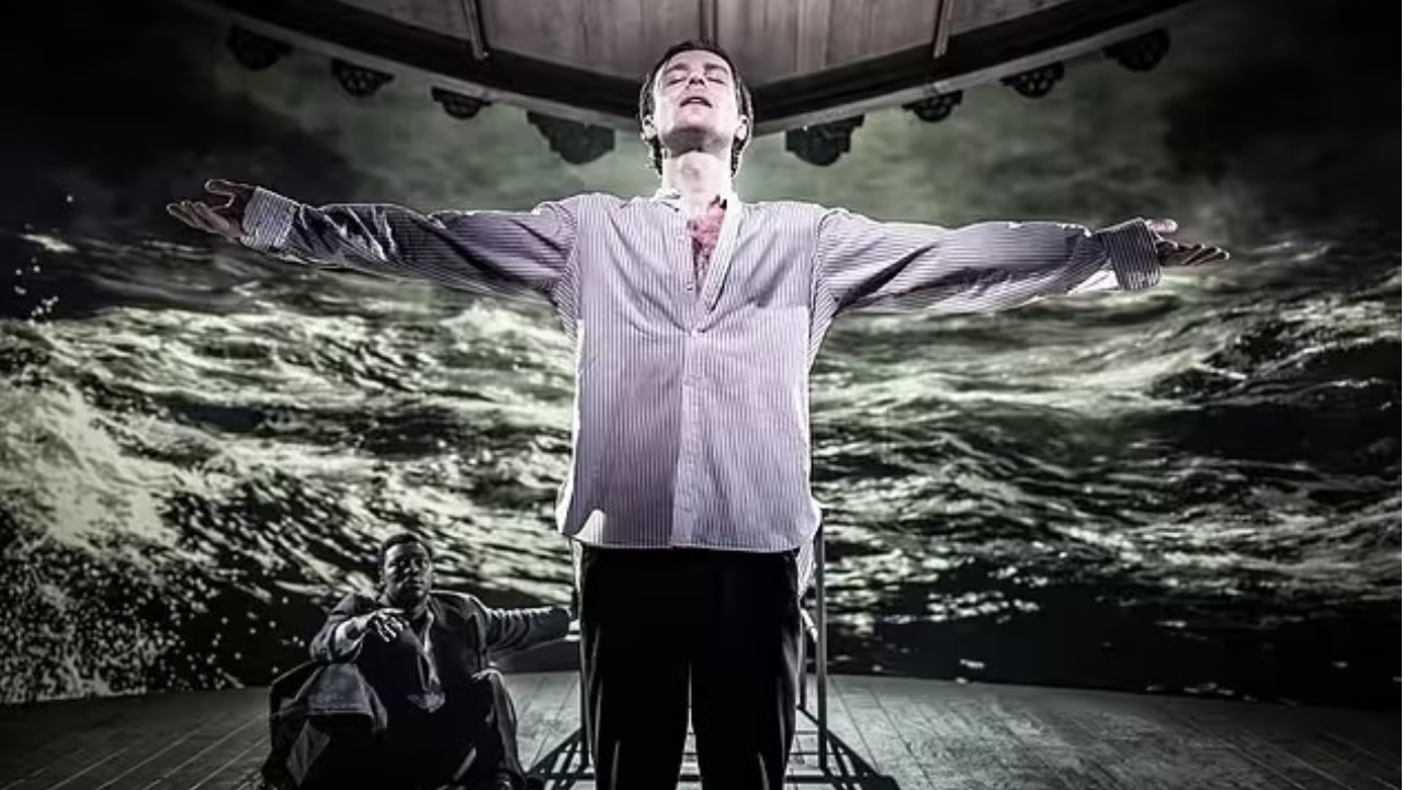 Королевская шекспировская компания предупредила зрителей «Гамлета» о смерти и горе