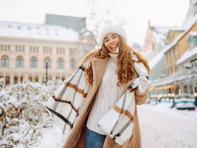 Что носят стильные женщины Европы этой зимой: 5 главных трендов