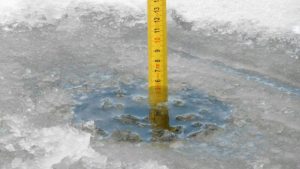 Как безопасно ездить зимой: CSDD проведет бесплатные консультации для водителей