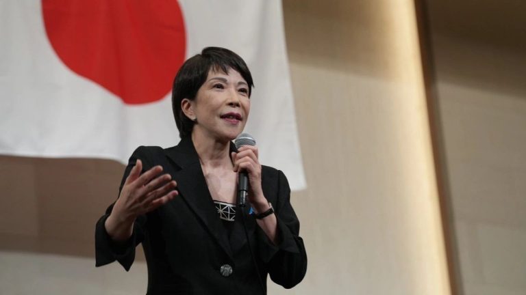 «Ставлю на карту свое будущее»: премьер-министр Японии распускает парламент и назначает досрочные выборы