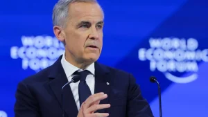 Новое ЧП на железной дороге в Испании: под Барселоной сошел с рельсов поезд, погиб машинист, 37 человек ранены