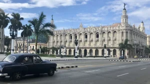 Почему генсек ООН Гутерриш отменил поездку в Давос