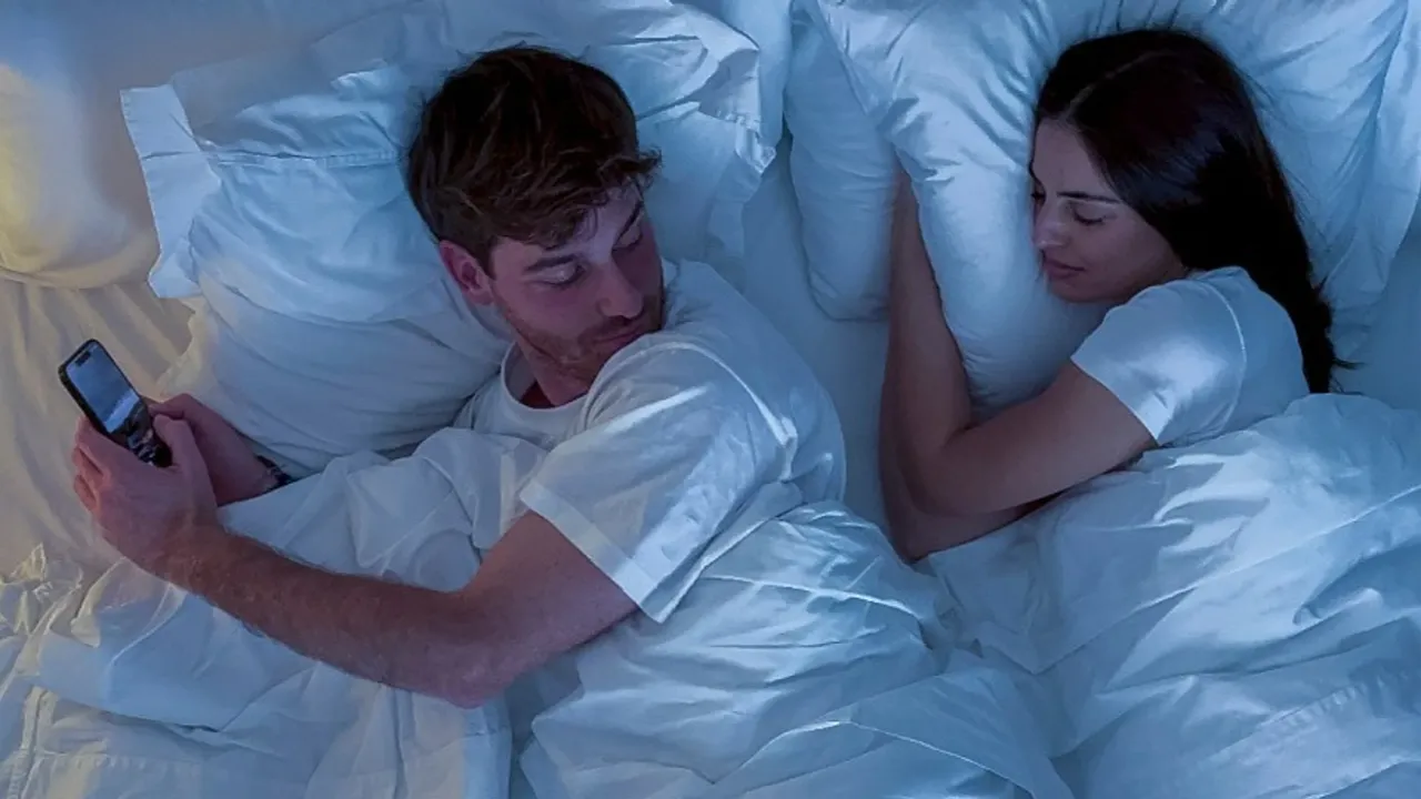 иллюстрация к статье о признаках возможной измены партнёра