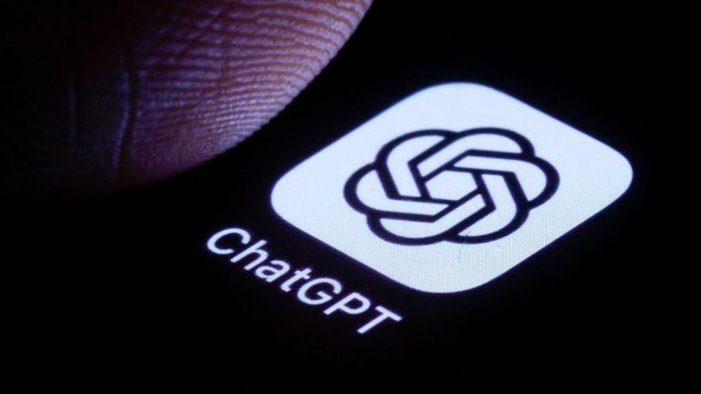 Нейросеть ChatGPT перепутала смертельно ядовитый болиголов с морковью и едва не погубила женщину