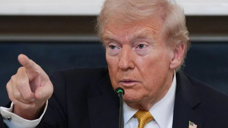 Трамп грозит Канаде 100 % тарифами из‑за договора с Китаем