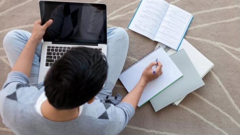 Поправки к закону об ограничении дистанционного обучения переданы в Сейм на повторное рассмотрение