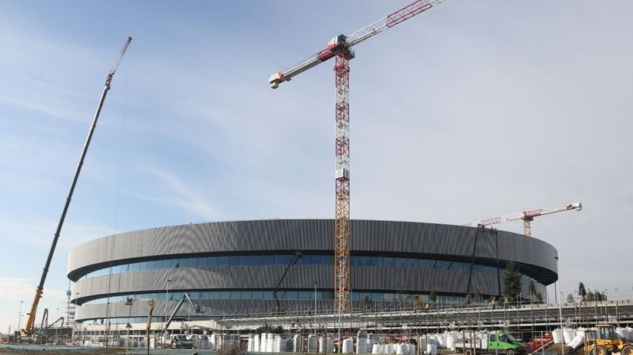 В Милане кипят страсти: сдадут ли новую хоккейную арену к началу Олимпиады?