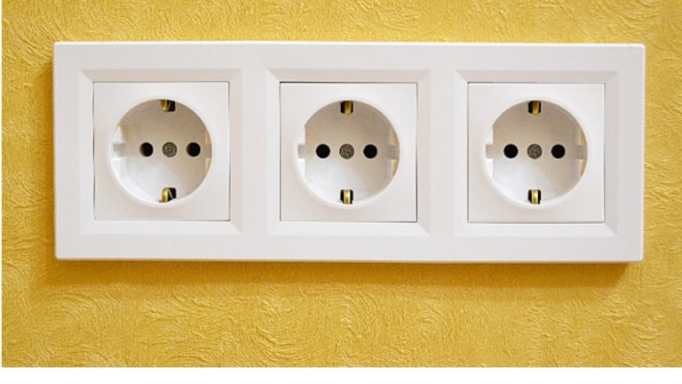 Цена на электричество в Латвии подскочила на 40%