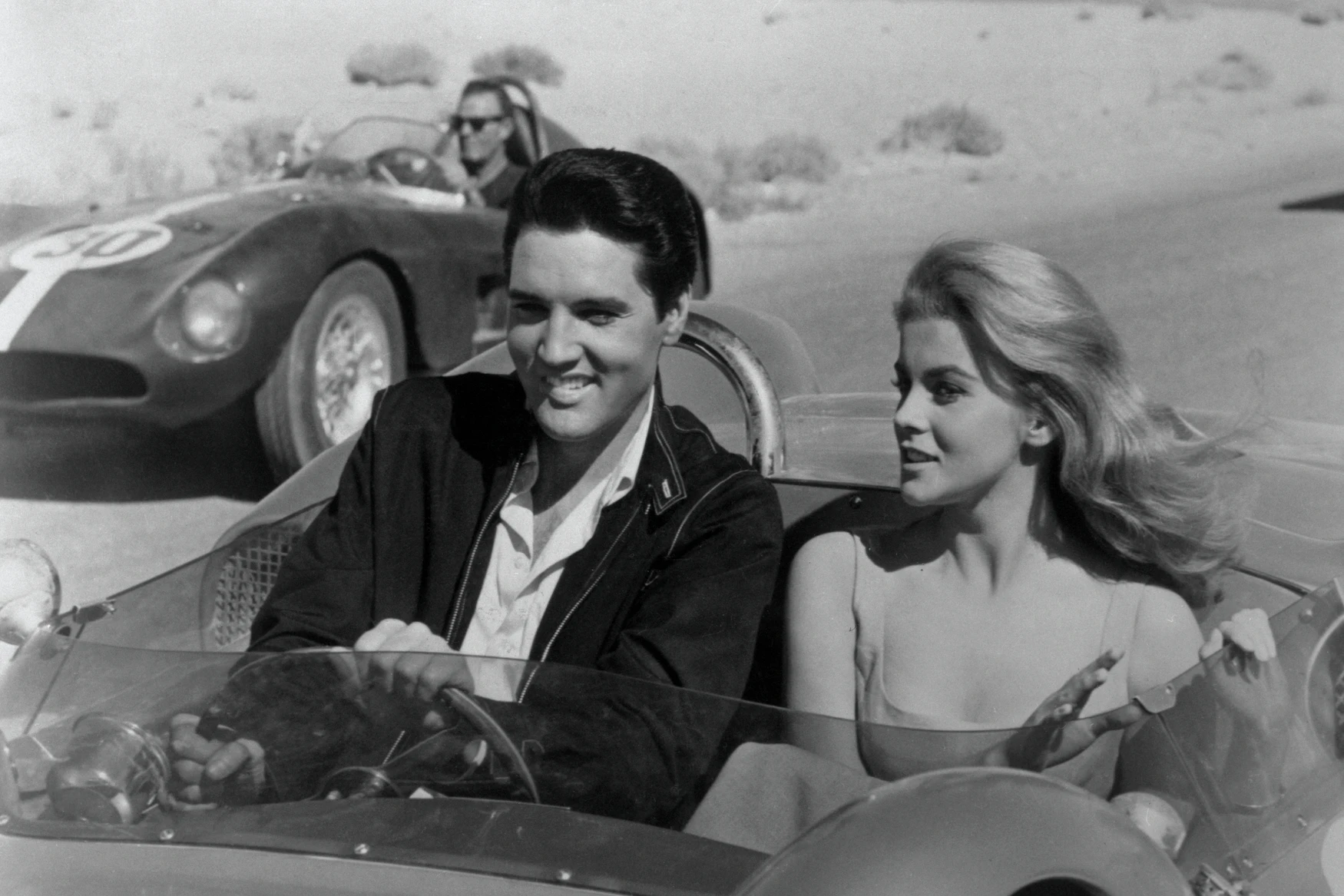 Поющая в автомобиле: в Риге выступит российская певица, автор и композитор Виктория Черенцова