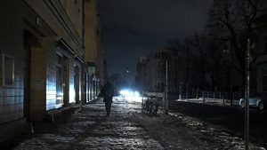 Во Франции осудили 10 человек за слухи, что Брижит Макрон была мужчиной