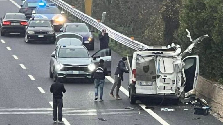 Дерзкое ограбление на трассе в Италии: из инкассаторского автомобиля похищено 400 000 евро