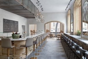 KNAB наказал почти половину партий за нарушения предвыборной агитации