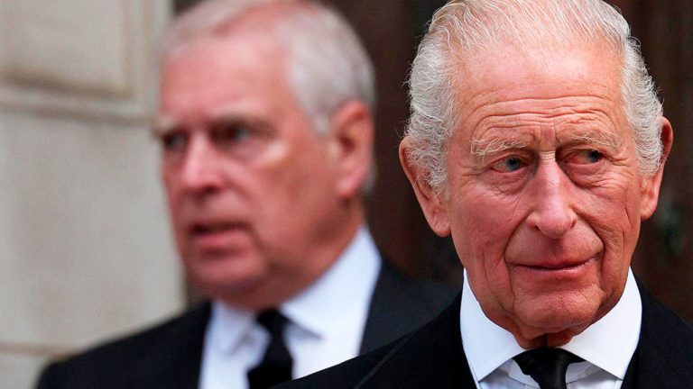 Король Карл III готов ответить на вопросы полиции по поводу своего брата - экс-принца Эндрю