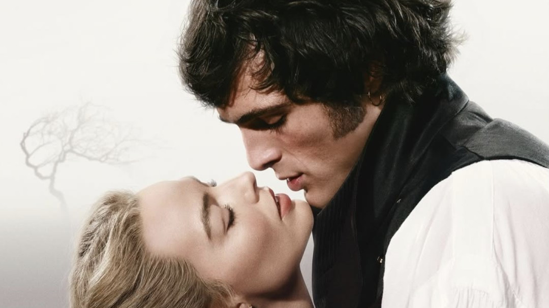 «Потные слёзы» и стразы под глазами: почему “Грозовой перевал” уже диктует макияж 2026