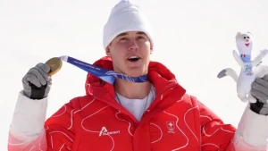 Американская лыжница Джессика Диггинс сломала ребро при падении в скиатлоне, но продолжила гонку