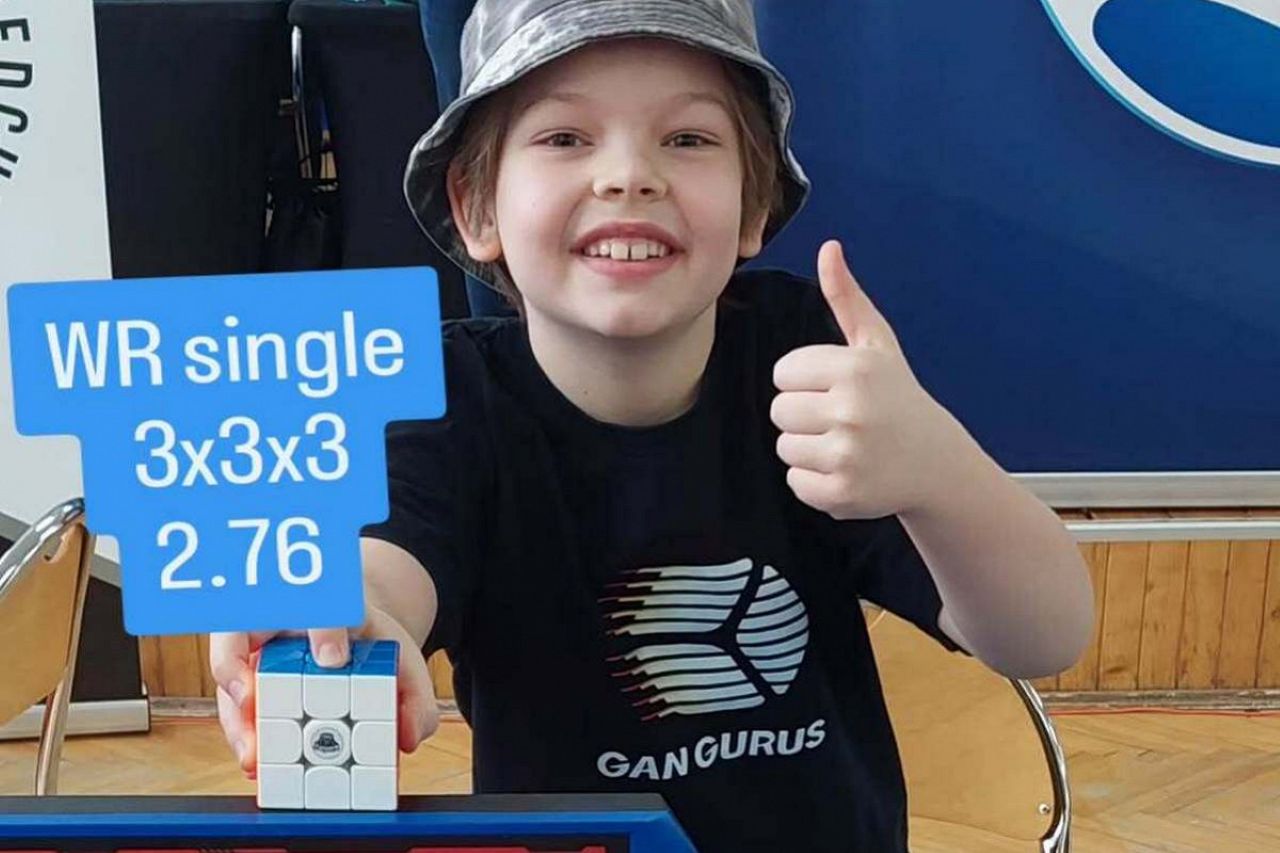 9-летний мальчик из Польши установил мировой рекорд по сборке кубика Рубика