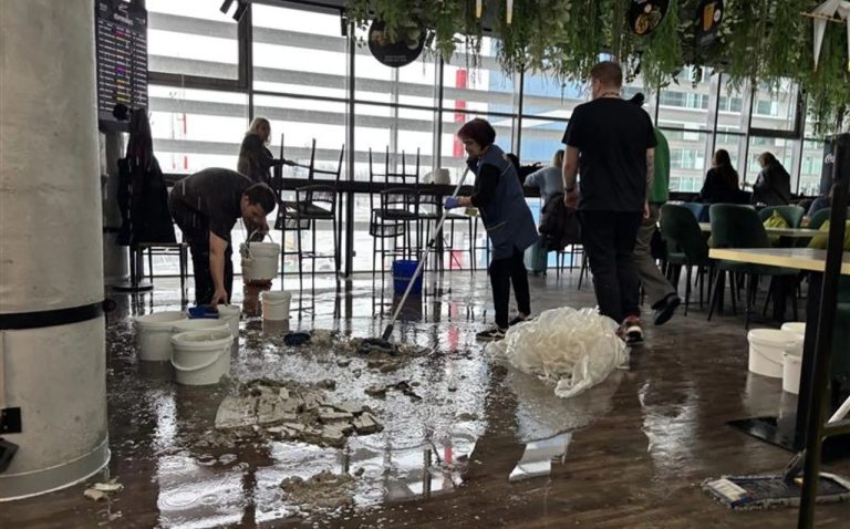 В аэропорту Вильнюса случился потоп: вода хлынула в терминал