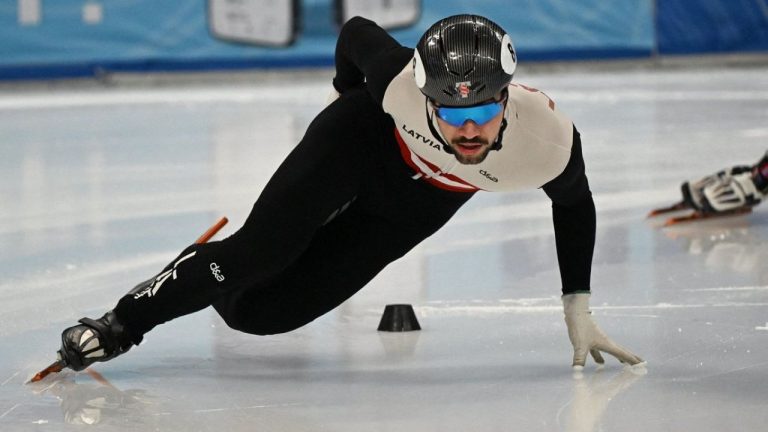 Латвийский шорт-трекер Роберт Крузбергс занял 5-е место на Олимпиаде-2026 в Милане