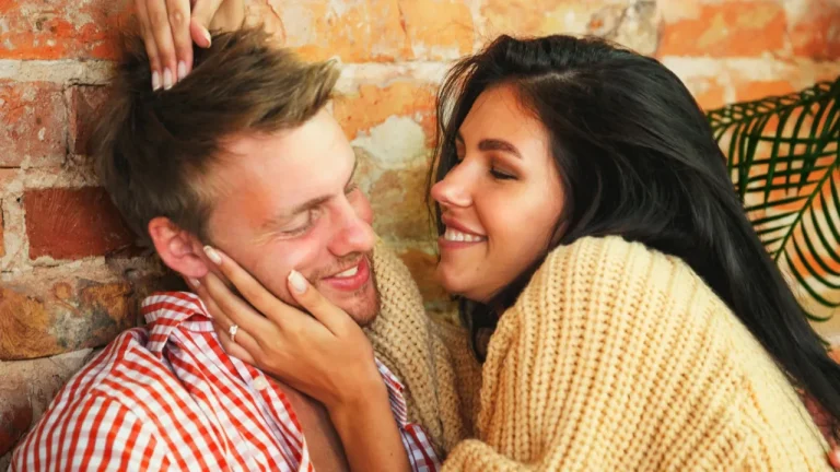 Астрологи назвали 5 пар знаков зодиака с идеальной совместимостью в любви