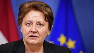 Сборная Латвии по хоккею выиграла у Германии со счетом 4:3