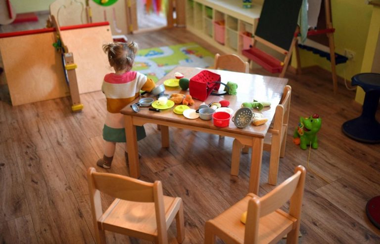 Реформа детсадов Риги: десятки объединений, закрытия зданий и отдельный план для Иманты