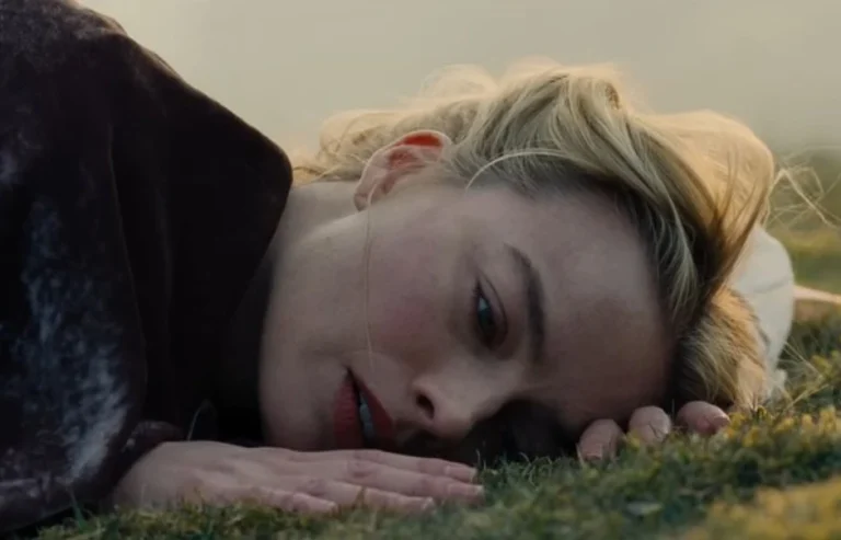 Визуальный триумф и готическая страсть: стоит ли смотреть новый «Грозовой перевал»