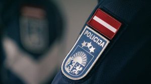 Недовольство зарплатой и нагрузкой: каждый третий в Латвии хочет сменить место работы