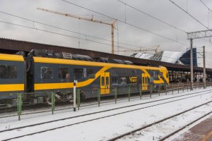 Бывший сотрудник Интерпола: как вербовали латвийских девушек для сети Джеффри Эпштейна