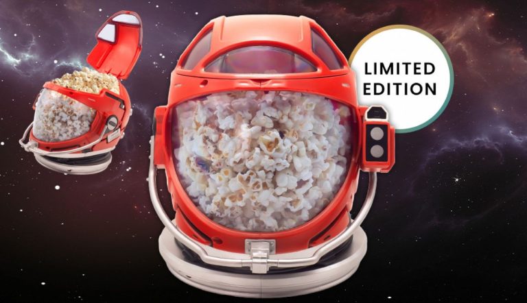 «Проект «Конец света»»: ведра для попкорна превратились в шлемы космонавтов