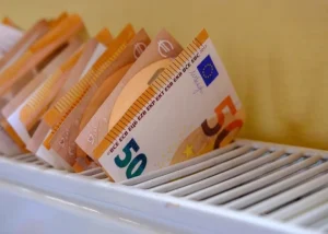 Кабмин обсудил и одобрил законопроект о поддержке населения в оплате счетов за отопление