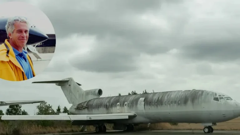 Стало известно, что нашли внутри «Лолита-экспресса», самолета Эпштейна