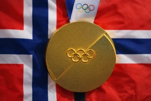 Канада вышла в финал ОИ-2026, одержав победу над финнами за 36 секунд до конца матча