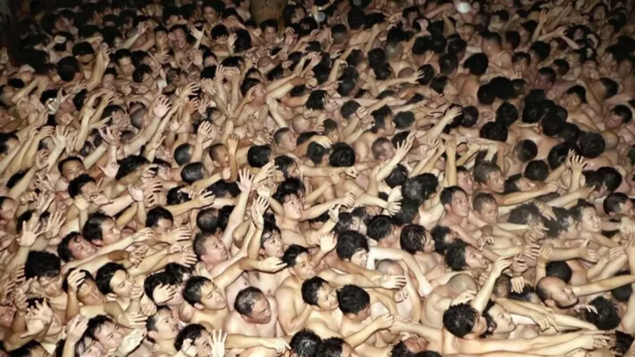 Давка на традиционном «голом фестивале» в Японии: шесть человек госпитализированы