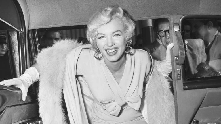 Время сбросить старую кожу: обновление ждет Львов, Тельцов и Скорпионов после полнолуния 3 марта