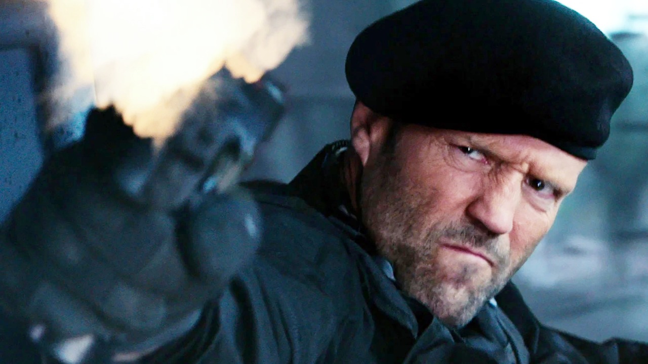 В результате пожара в Кулдиге в квартире погиб человек