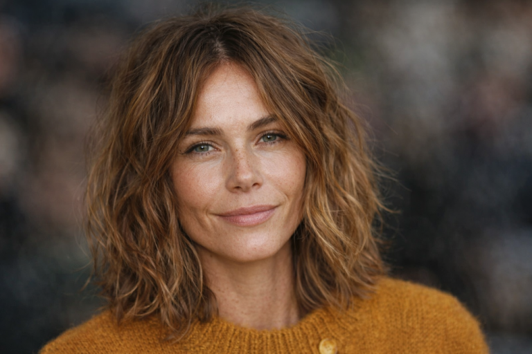 Омолаживающий эффект за счёт объёма: 13 трендовых стрижек 2026