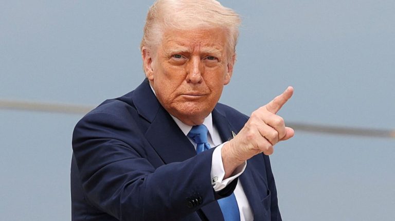 «Интересно попробовать»: Трамп вновь намекнул на третий президентский срок