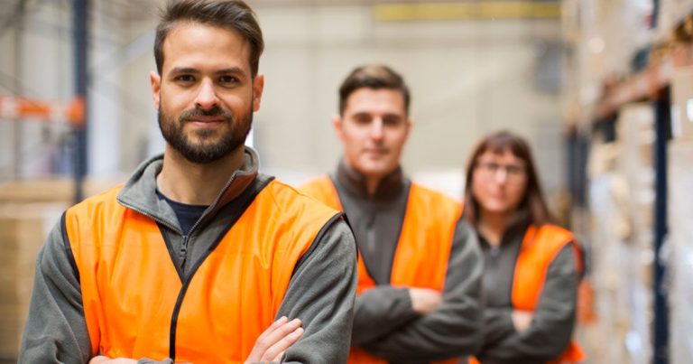 Инициатива против снижения оплаты сверхурочных за два дня собрала более 10000 подписей