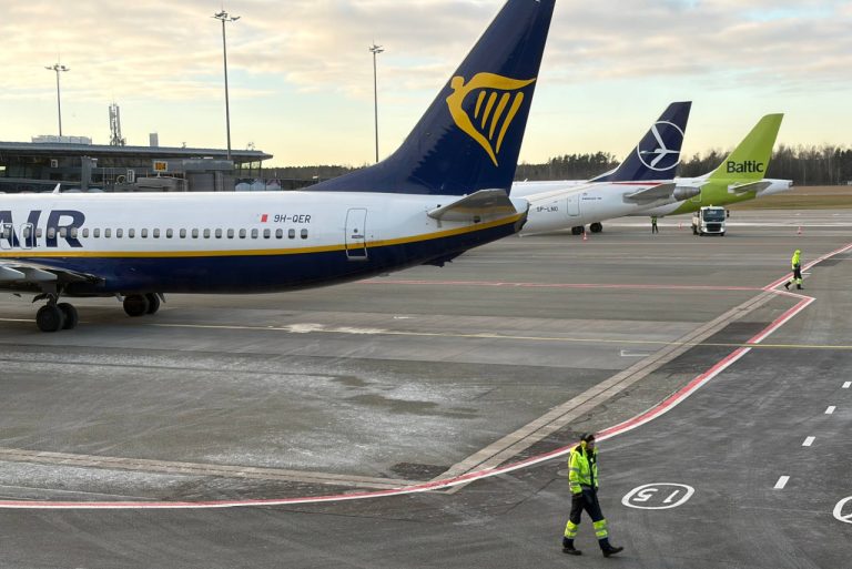 Стоимость авиаперелетов вырастет вслед за рекордным скачком цен на топливо