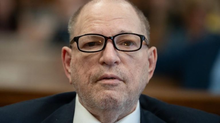 Осужденный продюсер Харви Вайнштейн дал первое интервью за шесть лет и назвал тюрьму «адом»