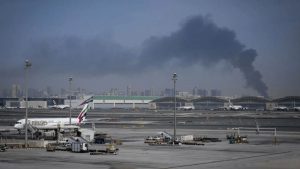 Таиландский сухогруз попал под обстрел в Ормузском проливе: 20 членов экипажа спасены, трое пропали без вести