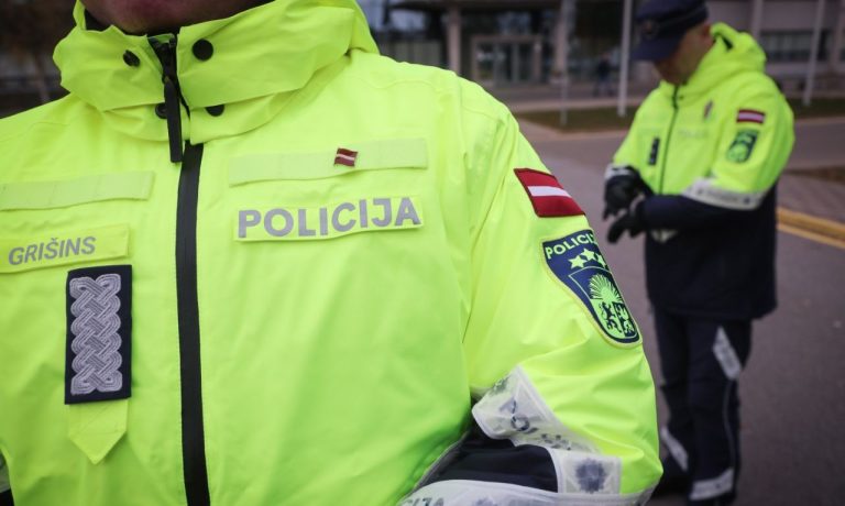 Сводка происшествий за минувшие сутки: 134 ДТП, девять пьяных водителей и спасательная операция в Риге