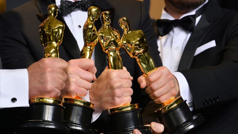 Роскошные подарки «Оскара»: что получают голливудские звезды и зачем им дарят виллы, часы и даже… брачные контракты