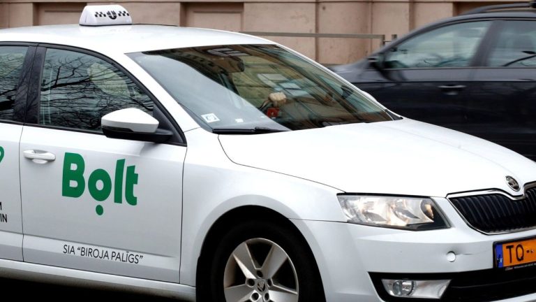 Такси дорожает: из-за роста цен на топливо Bolt повышает минимальные цены на поездки