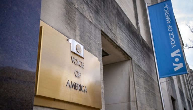 Суд США обязал администрацию Трампа вернуть «Голос Америки» в эфир