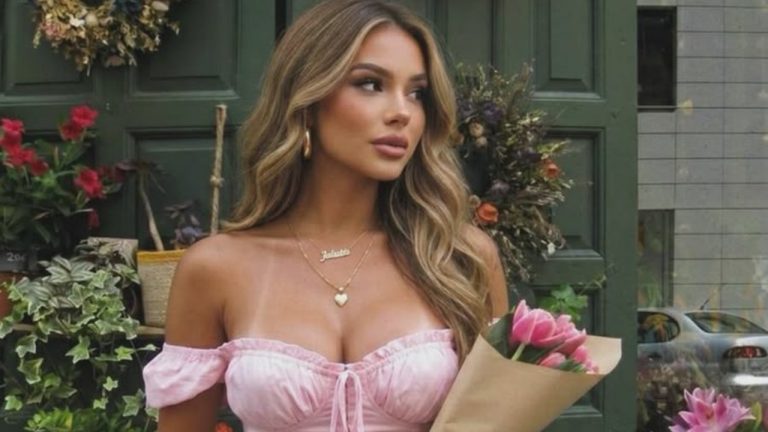 Гороскоп на апрель 2026: Близнецы добьются успеха, а любовь может начаться прямо на работе