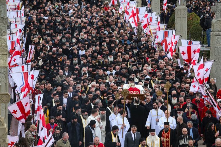 В Тбилиси простились с католикосом-патриархом Грузии Илией Вторым